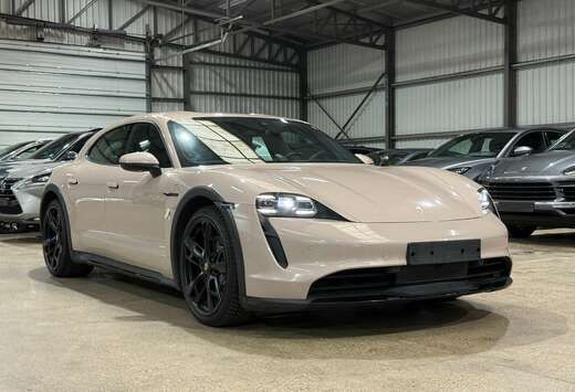Porsche Taycan 4 Cross Turismo