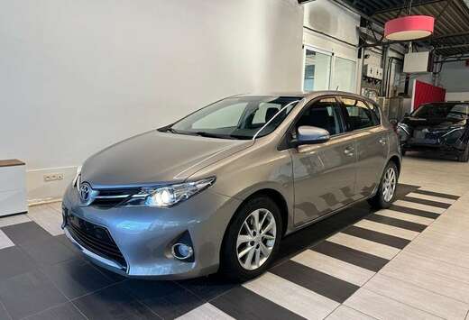 Toyota TOYOTA AURIS 1.6 BENZINE AUTOMAAT/CAMERA/GPS/G ...