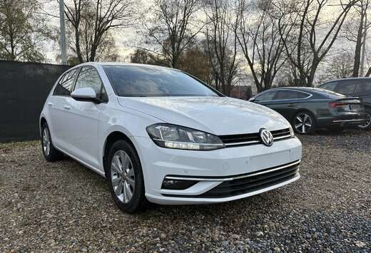 Volkswagen Golf 1.6 CR TDi BMT / NAVI-CAM-EUR6B/
