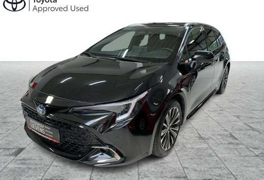 Toyota 1.8 HYBRID STYLE + TECH PACK