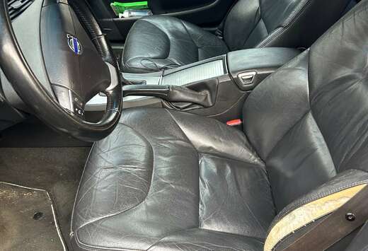 Volvo V70 2.4i 20v