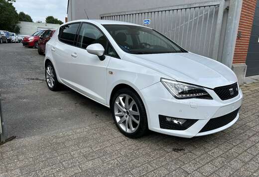 SEAT Ibiza TDi Style xénon DSG auto 12 MOIS DE GARAN