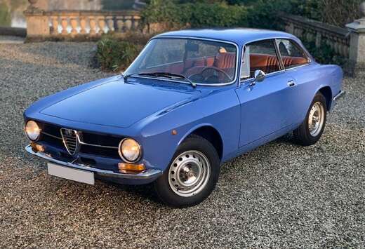 Alfa Romeo Giulia GT 1300 Junior