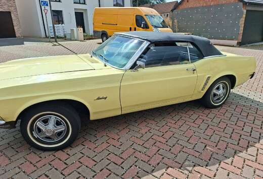 Oldtimer Mustang cabrio