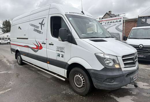 Mercedes-Benz 319 v6 3.0l    Maxi