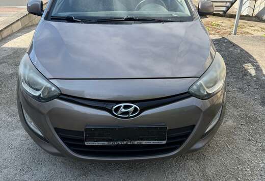 Hyundai i20 1.2i Lounge