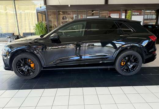 Audi 50 quattro S line black edition