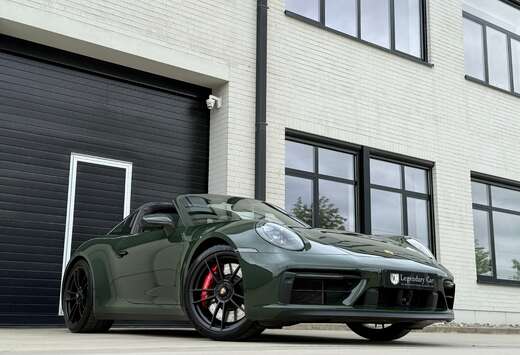 Porsche TARGA 4 GTS \