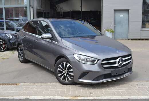Mercedes-Benz PANO/HALFLEDER