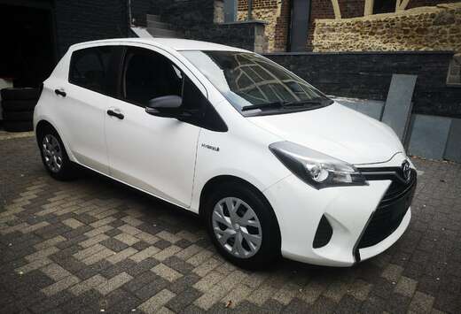 Toyota Hybrid 1.5i VVT-i Active E-CVT