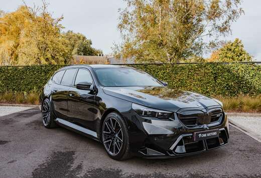 BMW M5 Touring PHEV 4.4 AS (535 kW)