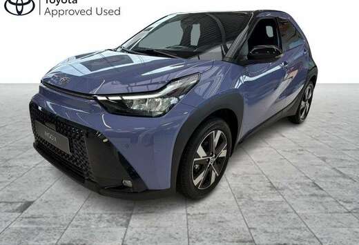 Toyota 1.5 Hybrid Pulse + Tech Pack