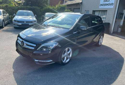 Mercedes-Benz B 180 (BlueEFFICIENCY) 7G-DCT