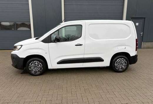 Peugeot 1.5 BlueHDi L1 navi,trekhaak,camera,laadvloer ...