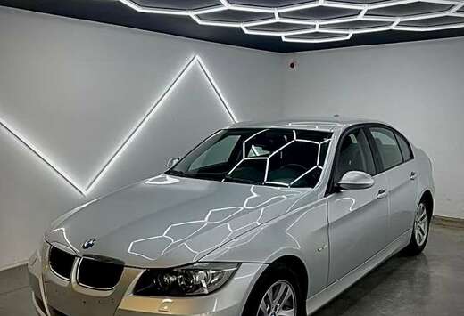BMW 320i Aut.