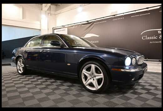 Jaguar XJ 2.7 D XJ6 Sovereign / FULL SERVICE BOOK