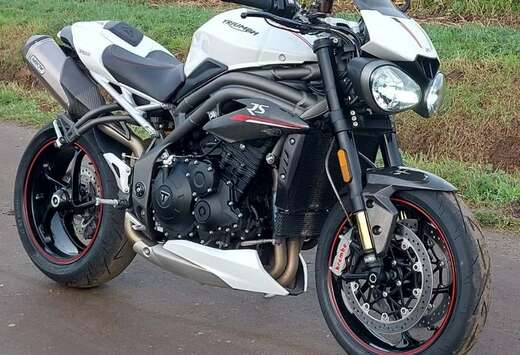 Triumph RS