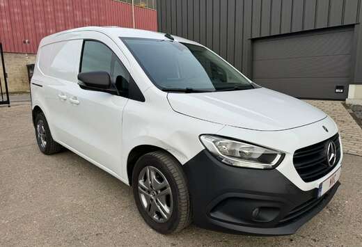 Mercedes-Benz 110 CDI 3 Places/Carplay/Caméra/Siège ...