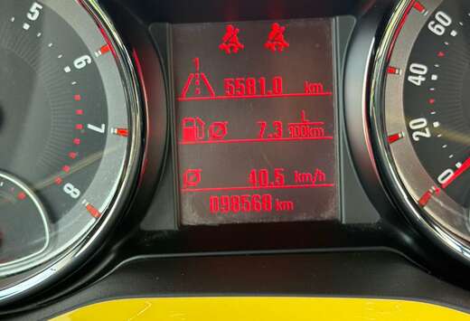 Opel Adam 1.2i Black Link
