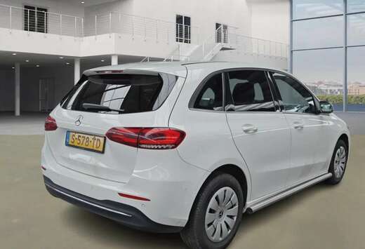 Mercedes-Benz B 200 d Business Line