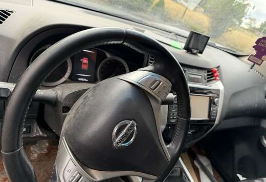 Nissan 2.3 dCi 4WD Tekna