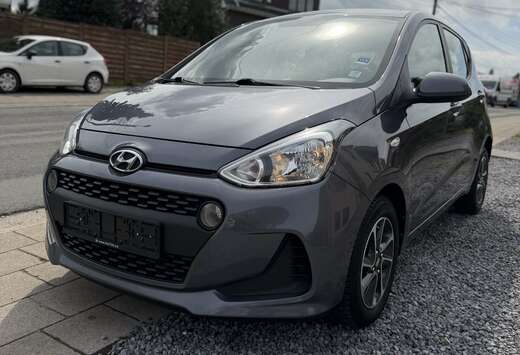 Hyundai i10 1.0i Sky