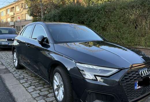 Audi 30 TFSI Limousine S tronic line