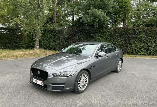 Jaguar XE 20d Pure