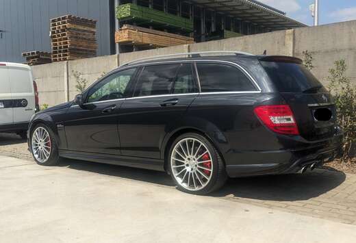 Mercedes-Benz C 63 AMG Performance Package