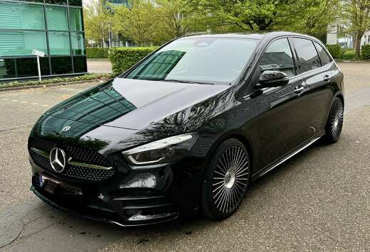 Mercedes-Benz AMG Premium + Toit Pano Full