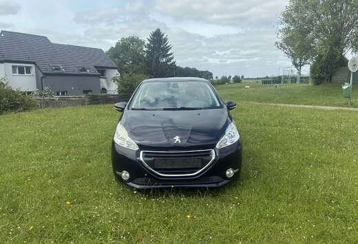 Peugeot 208 1.2i Active STT ETG