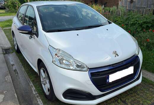 Peugeot 208 1.0i PureTech Like