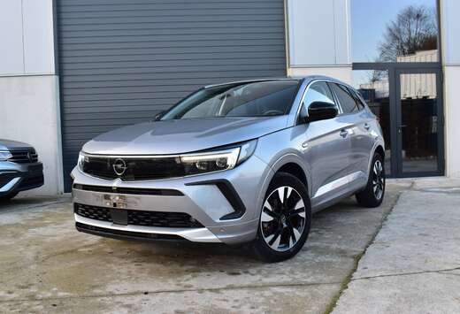 Opel Hybrid4 PlugIN 300 AWD Ultimate *Face-Lift*