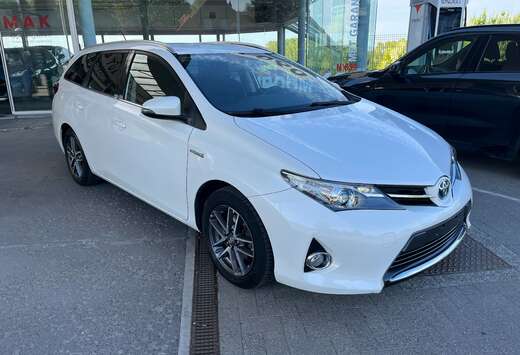 Toyota Auris SW HEV 1.8i HSD Comfort CVT Garantie