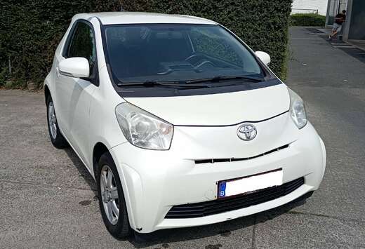 Toyota iQ 1.0i VVT-i Luna Multidrive