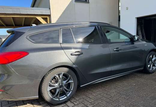 Ford Focus 1.0 EcoBoost ST-Line