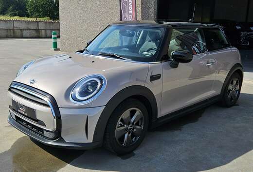 MINI 1.5 OPF DCT+GARANTIE+CAR PLAY+LEDER+PARK ASSIST