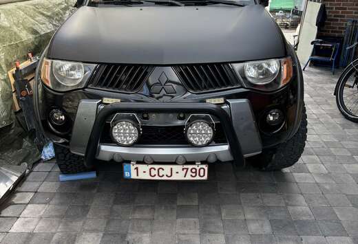 Mitsubishi 2.5 Turbo DI-D 4WD Instyle