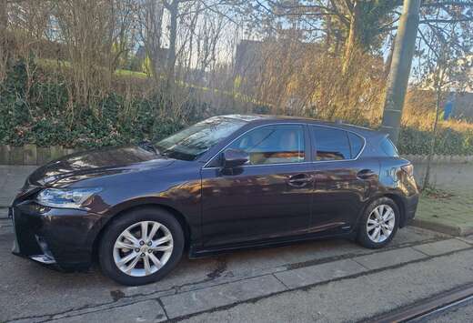 Lexus CT 200h 1.8i Shadow Edition E-CVT