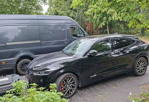 Ford 99 kWh AWD GT Extended Range