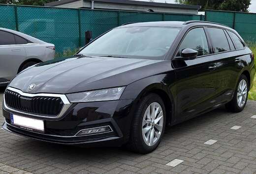 Skoda Octavia SW 2.0 TDi SCR Style DSG