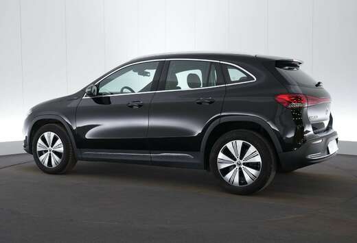 Mercedes-Benz LEDER/STOF LED GPS PDC CAM Verw. Zetels