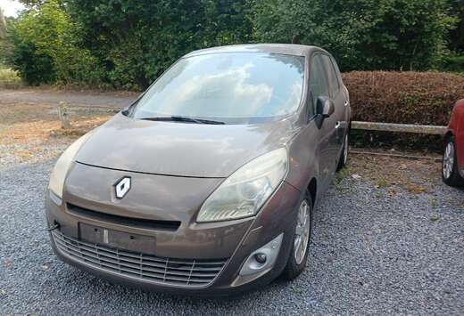 Renault Privilège  MOTEUR EN PANNE