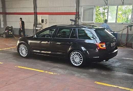Skoda Octavia SW RS Challenge 2.0 TFSI DSG