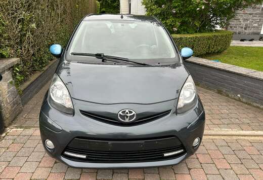 Toyota Aygo 1.0i VVT-i COLOR EDITION AUTOMAAT AIRCO