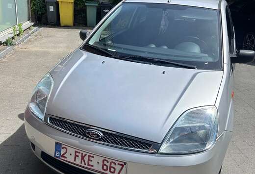 Ford Fiesta 1.4i 16v Ghia