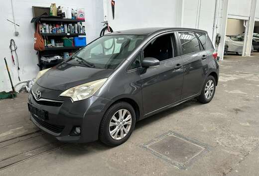 Toyota Verso S 1.33 5pl 2011 met 181000km export