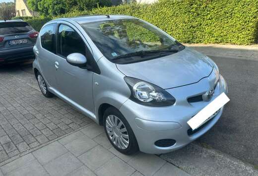 Toyota 1.0i VVT-i
