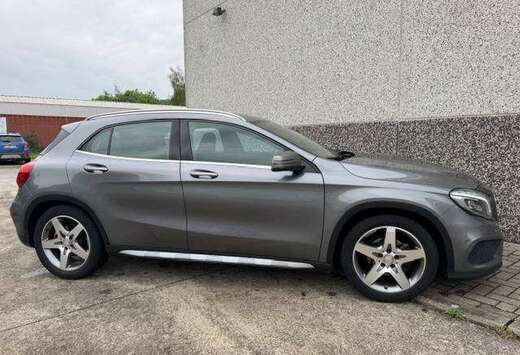 Mercedes-Benz GLA 200 PACK AMG