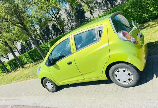 Chevrolet Spark 1.0i